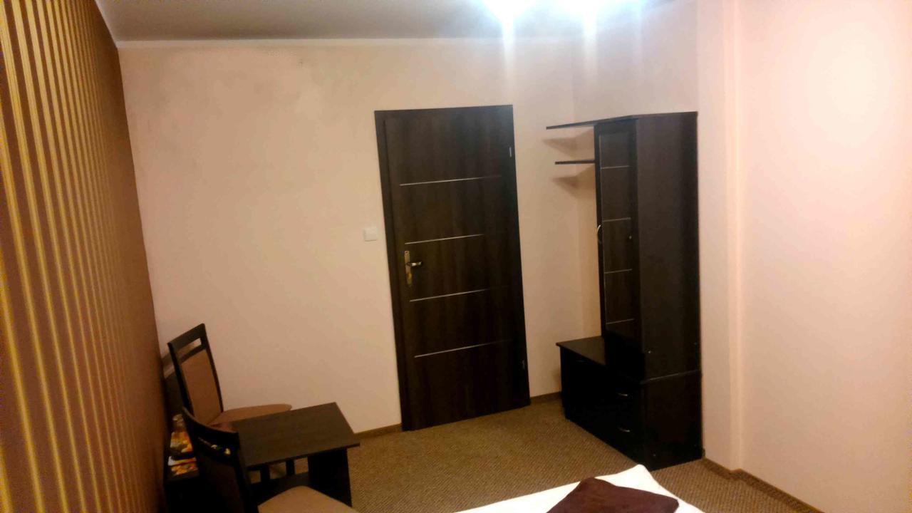 Dom Weselny Zielony Zakatek Jarocin Dış mekan fotoğraf